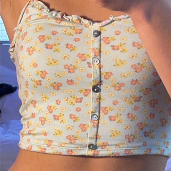 Cute Light Green PacSun Crop Top | Flower Print Look | Spring Tank Top - Picture 2 of 2